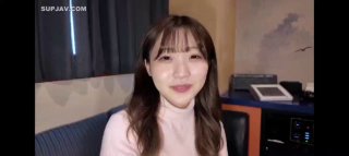 【小马探花】马尾辫黑衣少妇，撩起裙子屁股一顿摸，手指扣穴舌吻调情，上位骑乘猛操边摸奶子